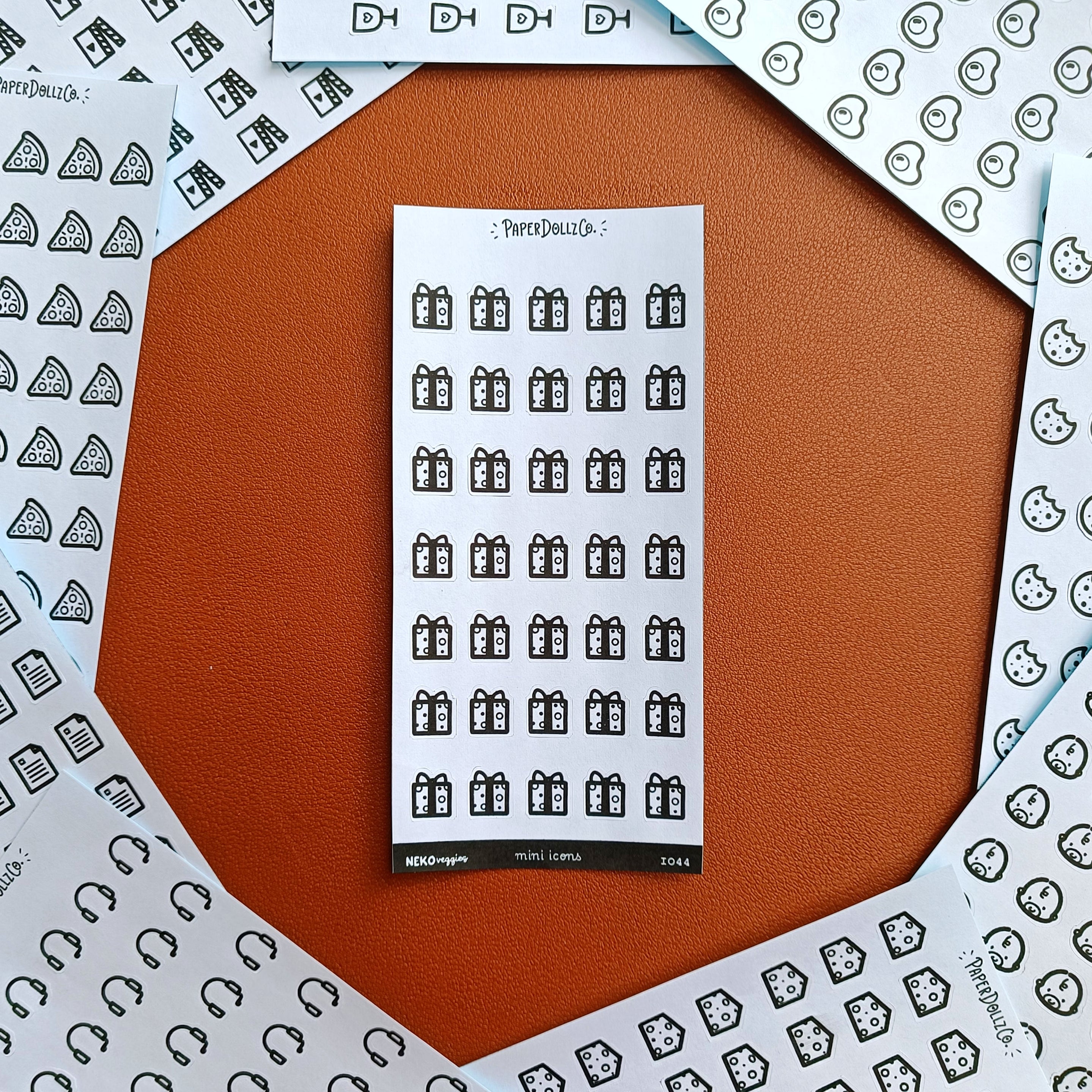 Gift | PaperDollzCo | Icon Sticker | i044