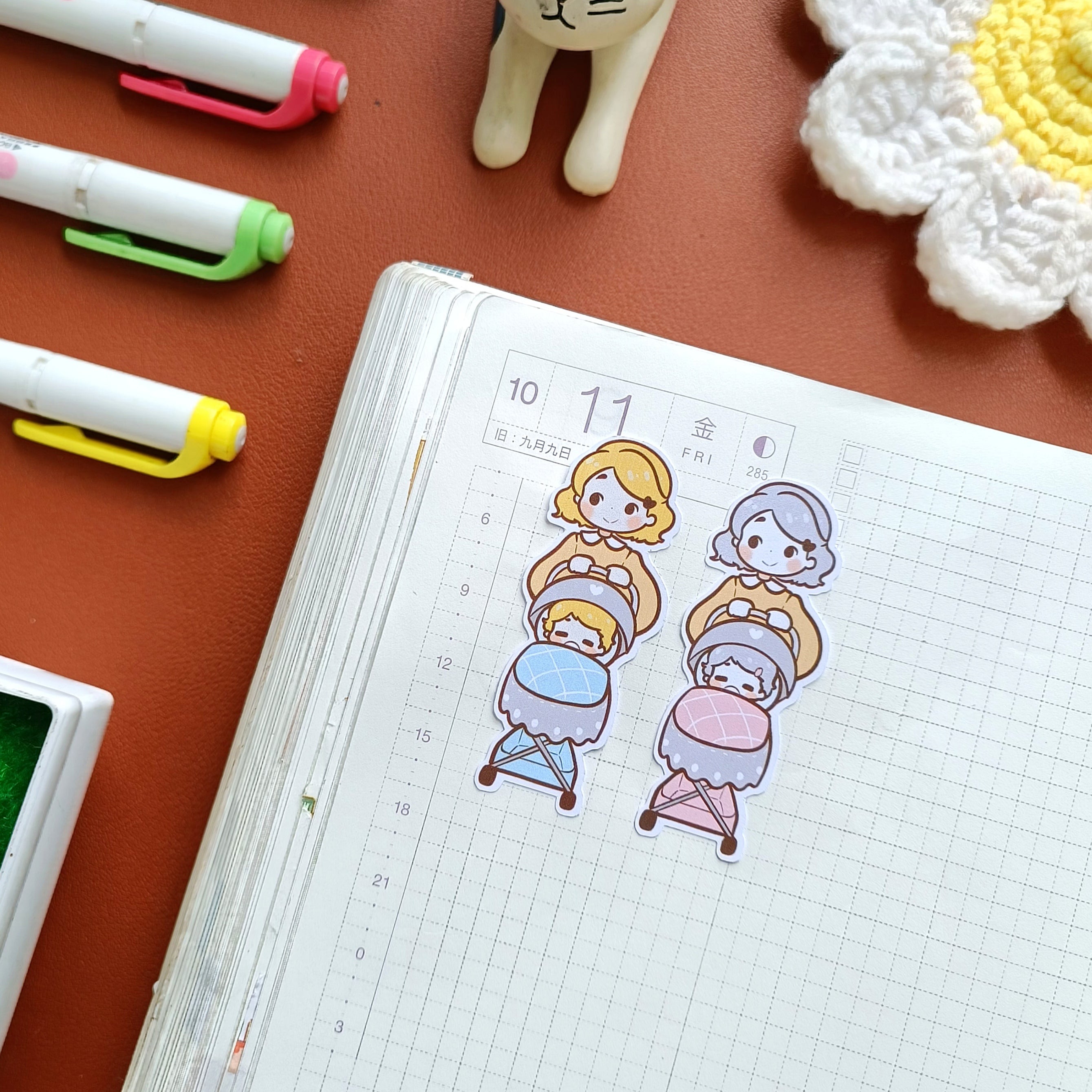 Stroll with baby | Dear Mama | PaperdollzCo | dm002b | dm002g