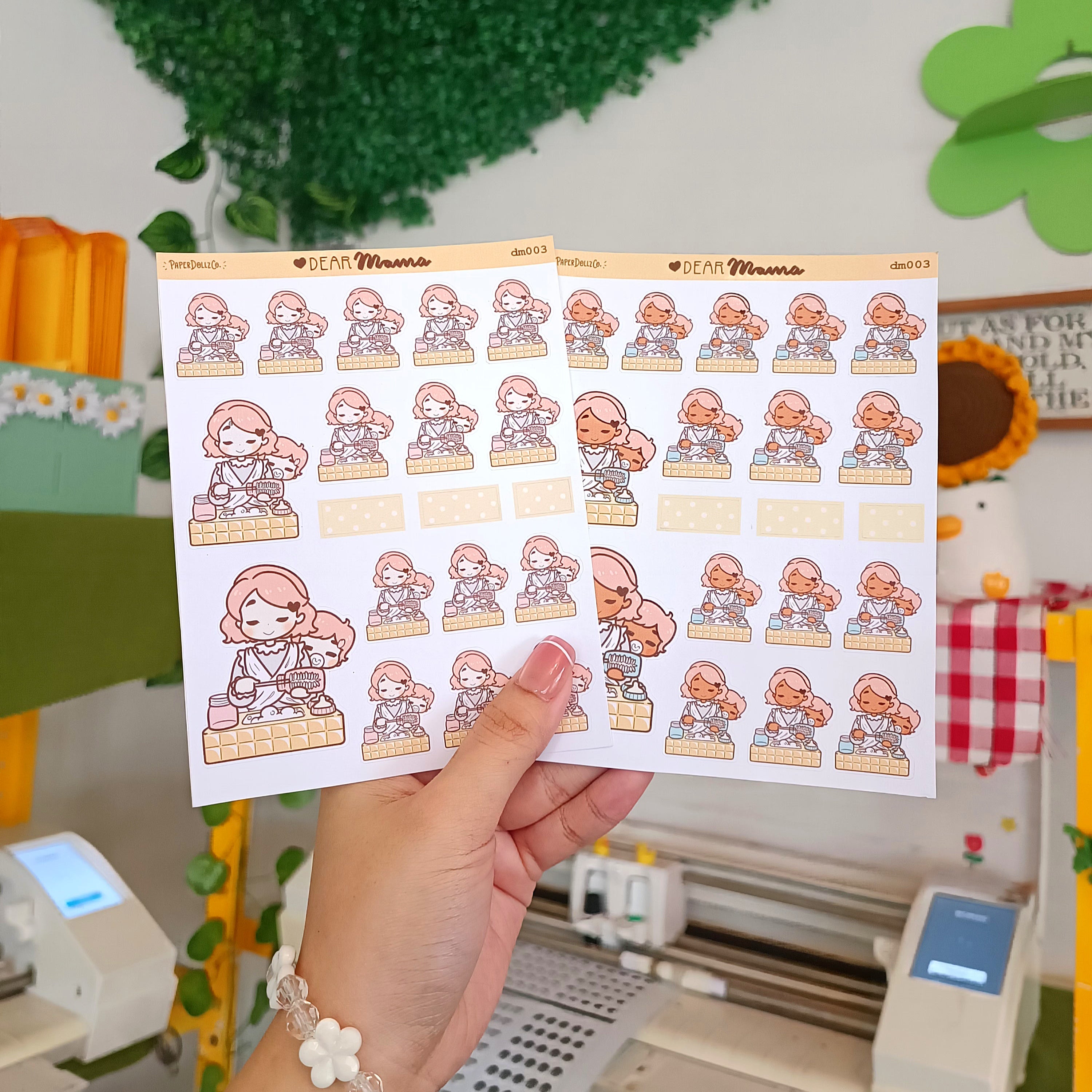 Wash Bottle | Dear Mama | PaperdollzCo | dm003b | dm003g