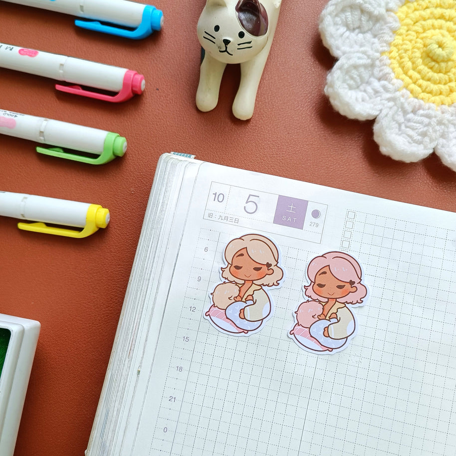 Nursing the baby | Dear Mama | PaperdollzCo | dm008b | dm008g