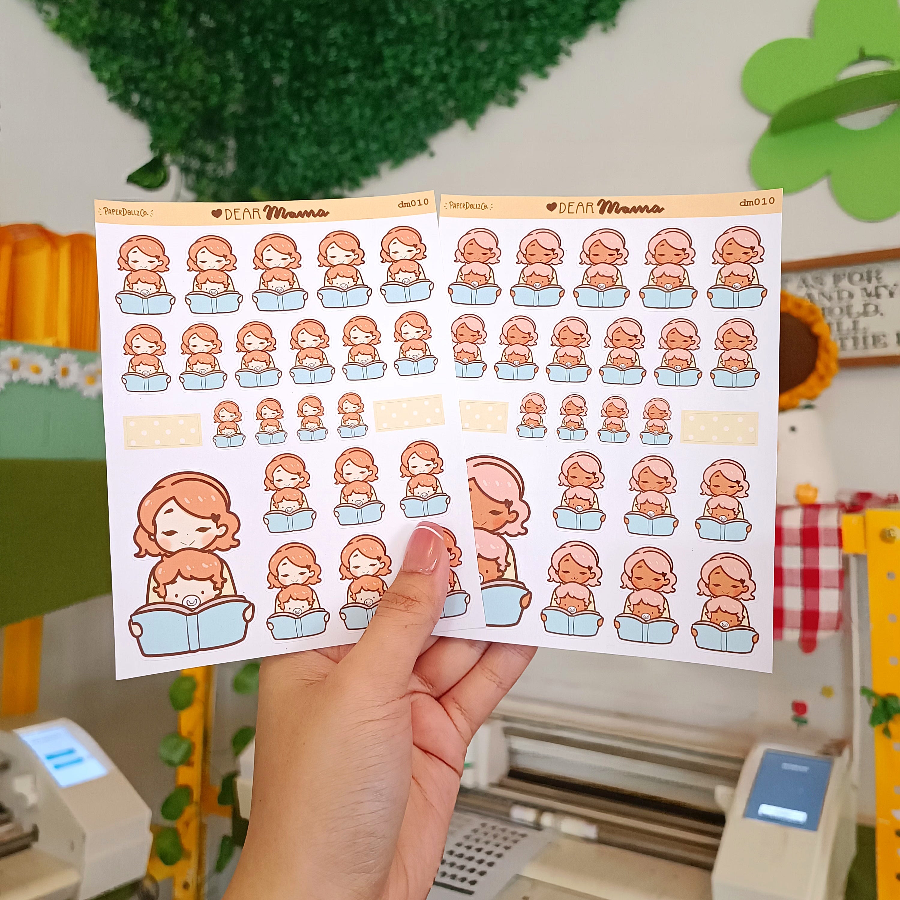 Read with baby | Dear Mama | PaperdollzCo | dm010b | dm010g